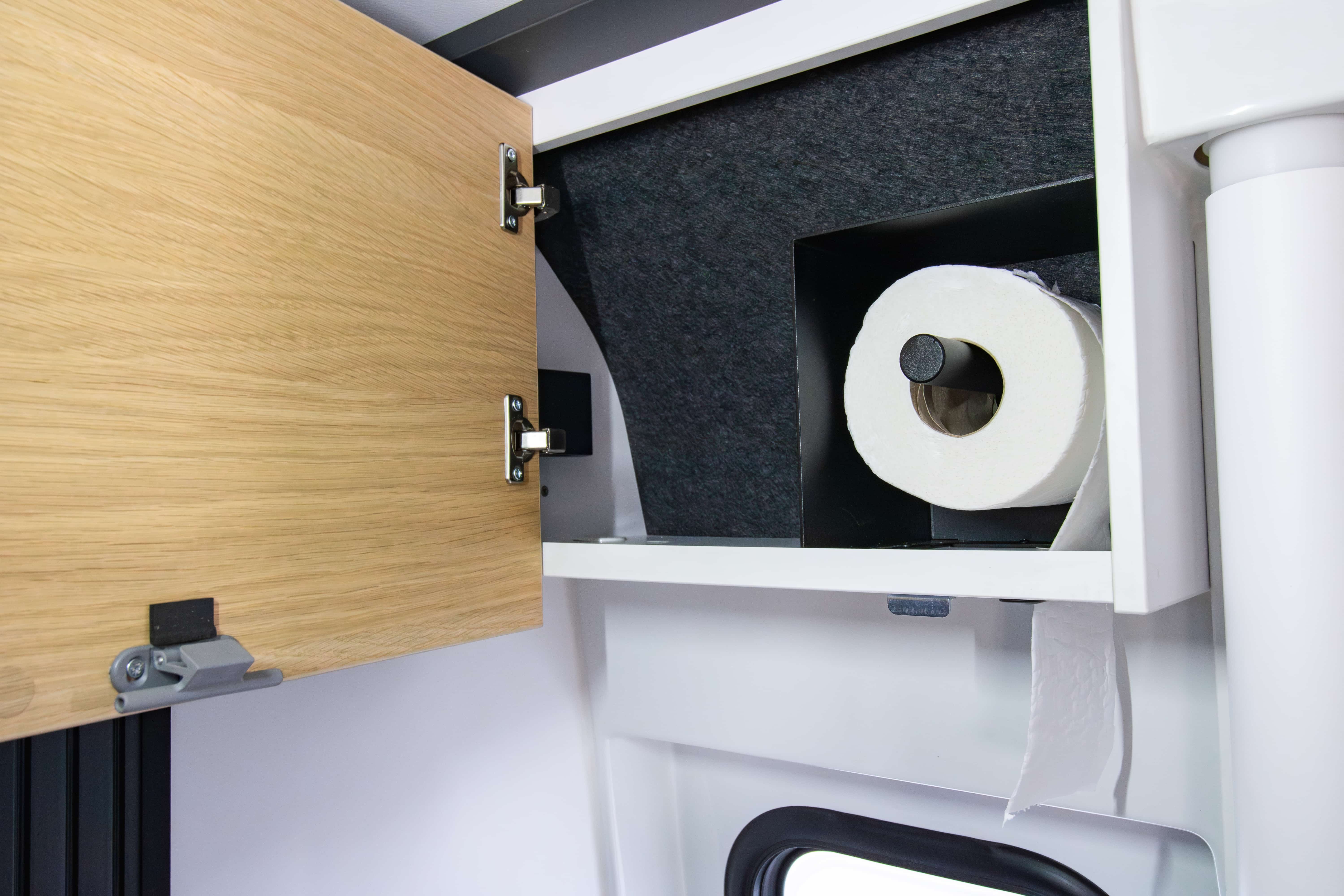 twin-select-detail-toilete-paper-holder-03