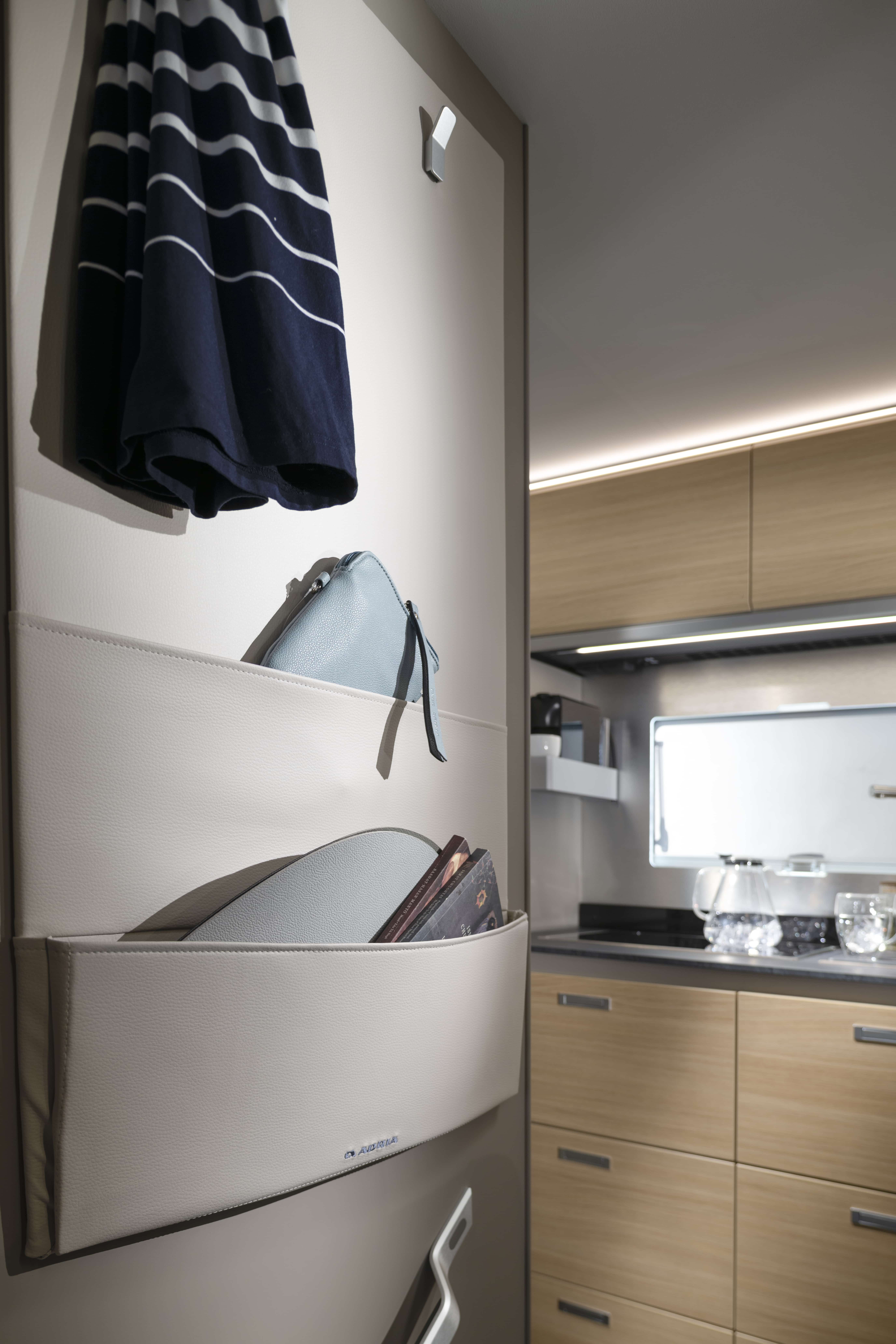 5103-compact-select-dl-wall-storage-pockets-dsc-1047
