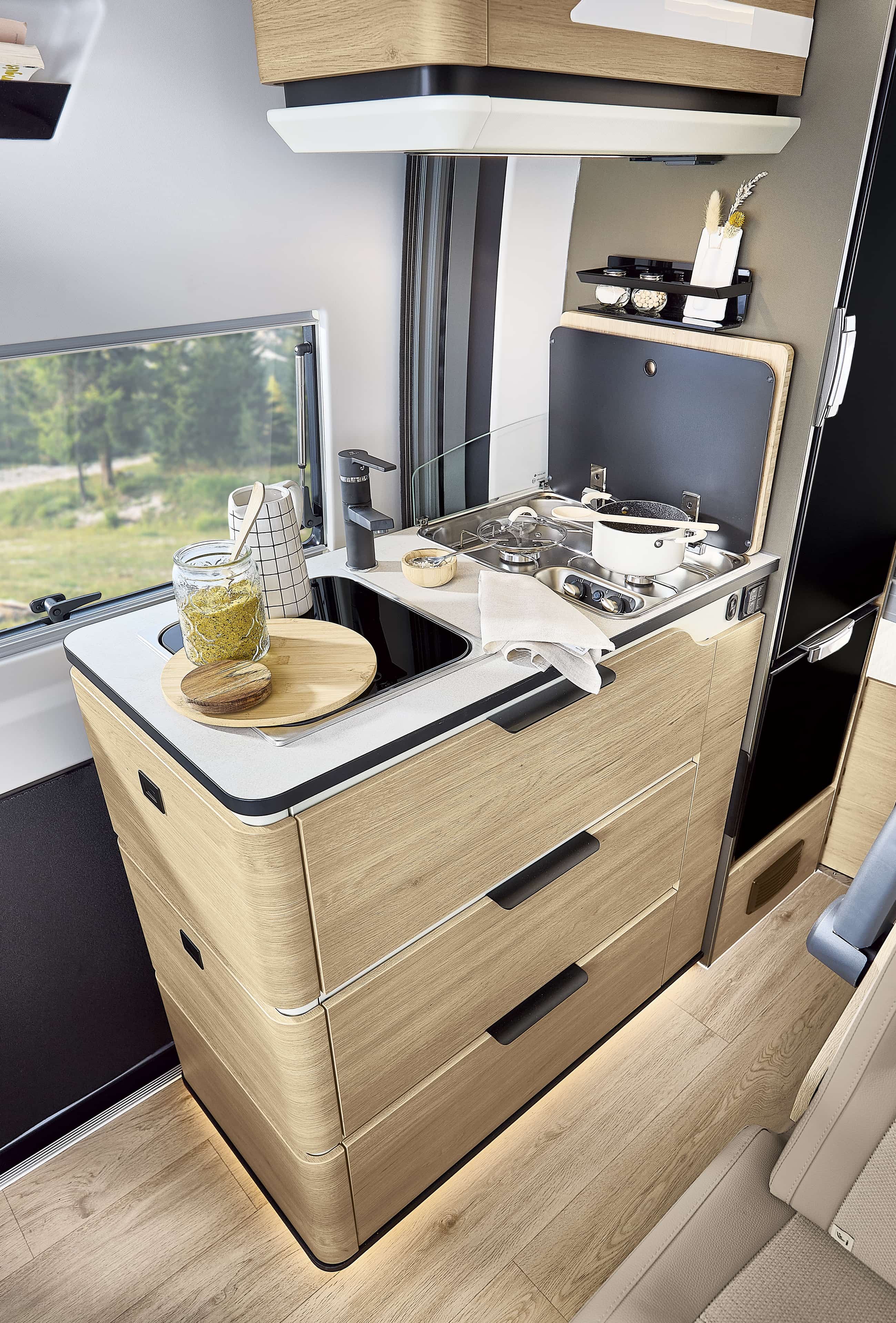 LIFT_VAN_CUISINE
