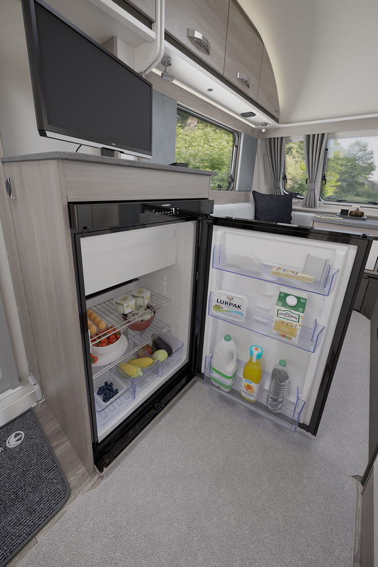 2026_challenger_390_fridge