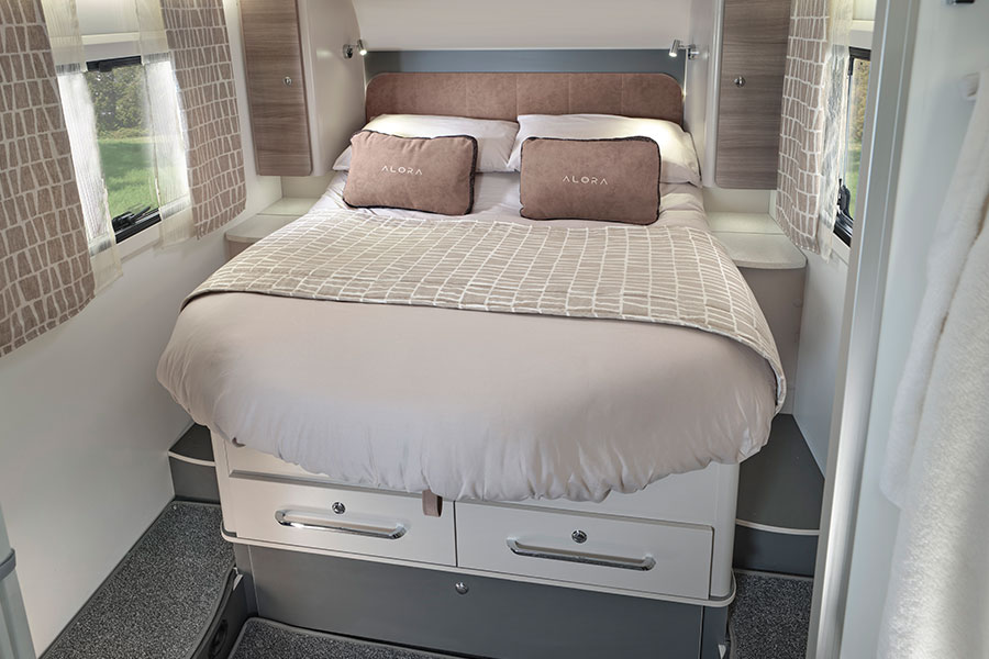 Alora-69-4I-rear-island-bed