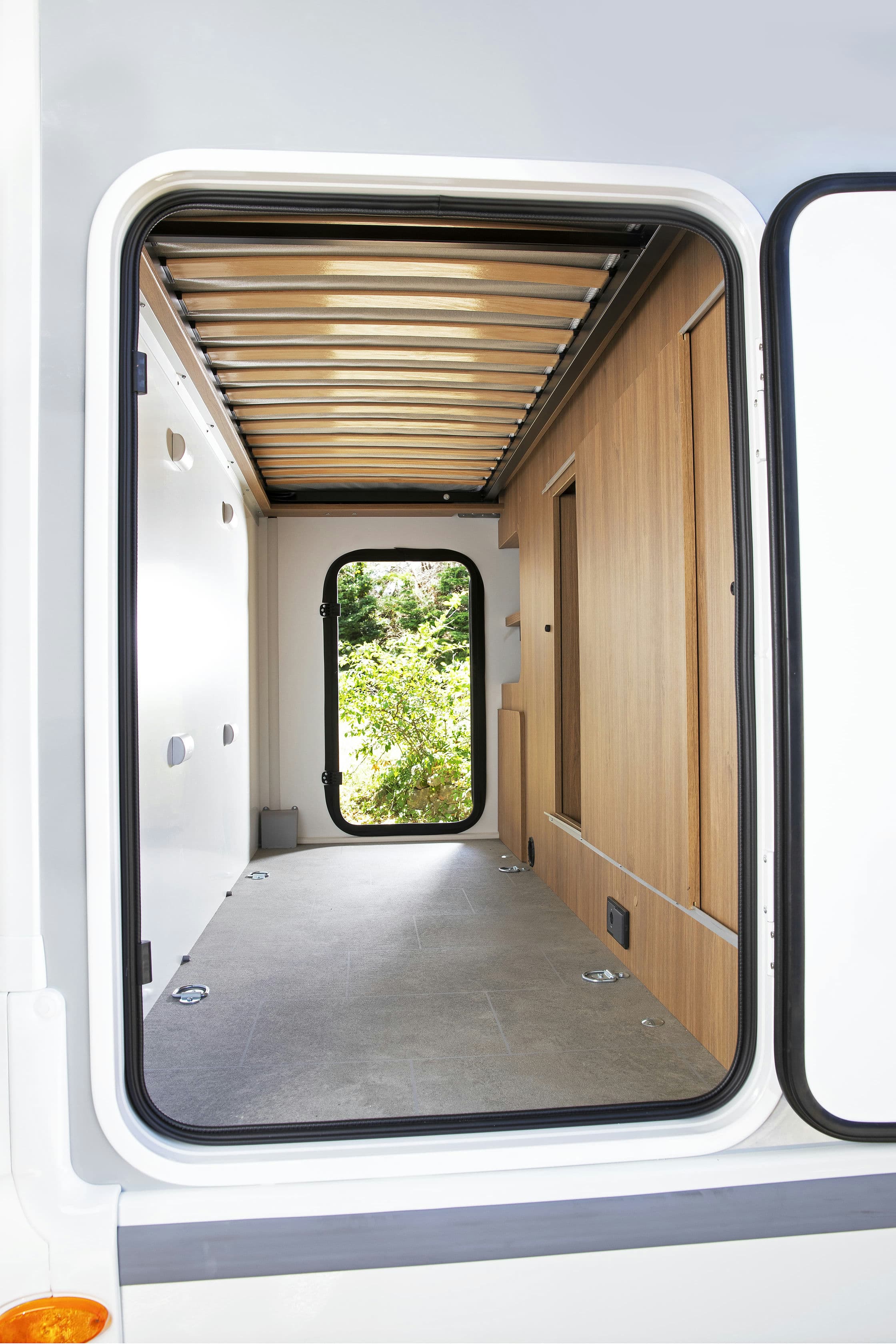 s514_garage_lit_baisse