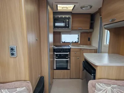 2011 Swift Charisma 220