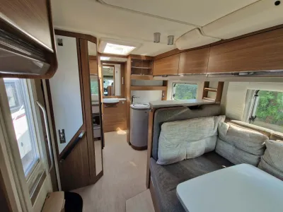 2016 Burstner Ixeo I680g