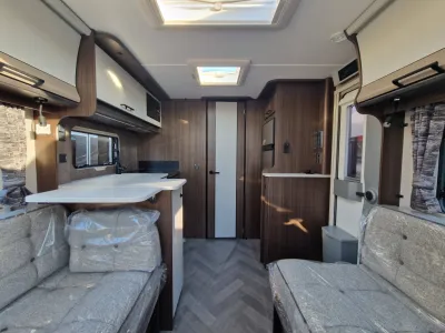 2026 Coachman Laser 865 Xtra