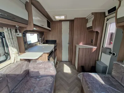 2026 Coachman Vip 545