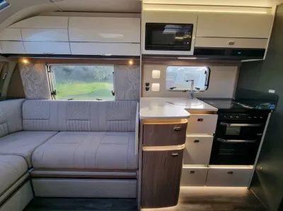 2026 Swift Elegance 860 Grande