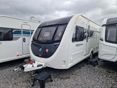 2020 Swift Fairway Platinum