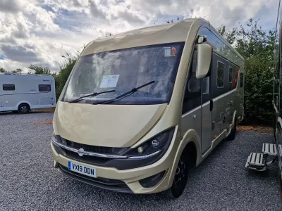 2019 Burstner Ixeo 744
