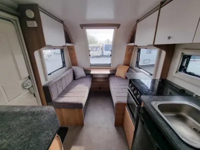 2021 Bailey Discovery D4-4