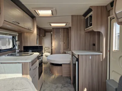 2022 Coachman Acadia 575