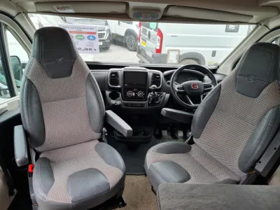 2022 Autotrail V Line 680 S