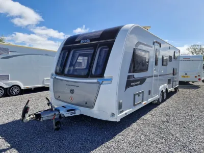 2018 Elddis Avante 866