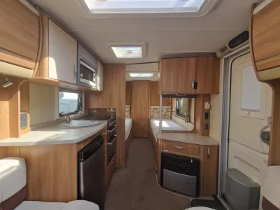 2011 Swift Challenger 565