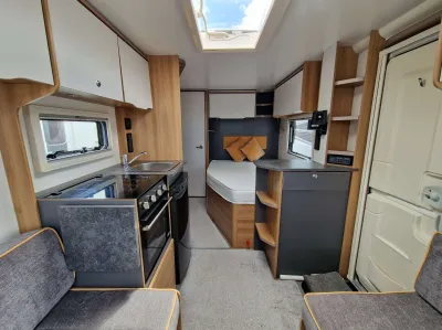2021 Bailey Discovery D4 - 4
