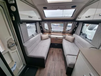 2022 Swift Conqueror 560