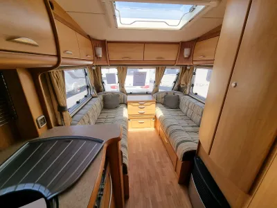2005 Swift Challenger 490