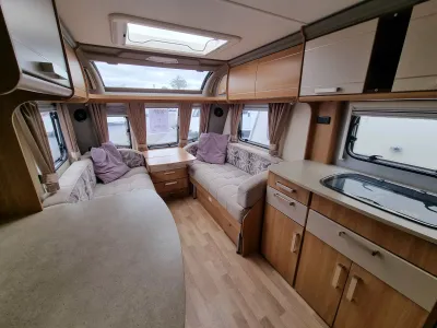 2013 Coachman Vip 460