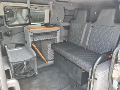 2017 Ford Custom Voyager
