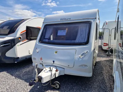 2011 Compass Venture 302