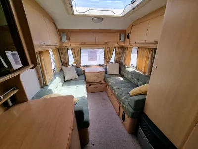 2005 Coachman Amara 380