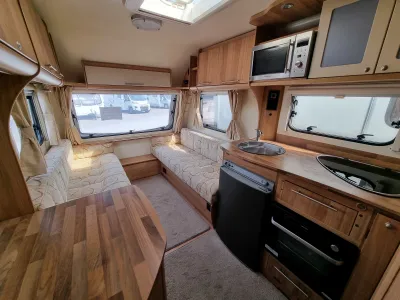 2011 Bailey Orion 400/2
