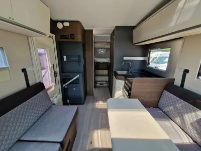 2024 Adria Coral Supreme 670 Dl