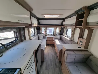 2025 Coachman Vip 520