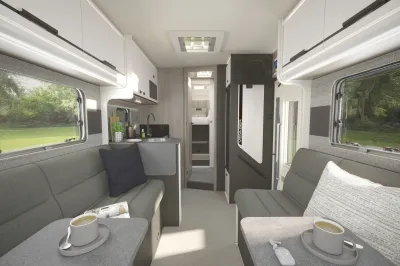 2027 Swift Voyager 584