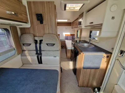 2022 Swift Select Compact C502
