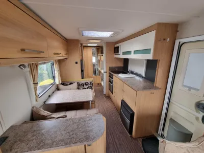 2011 Elddis Avante 646