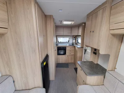 2018 Xplore 422