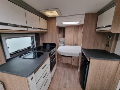 2015 Coachman Vip 575/4