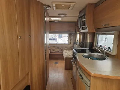 2007 Swift Challenger 490