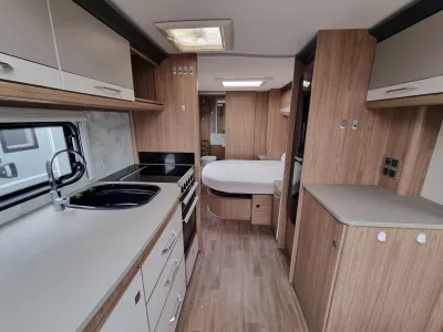 2018 Coachman Vip 675