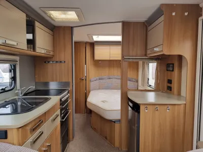 2012 Coachman Vip 560