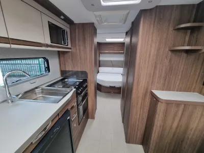 2023 Compass Camino 550