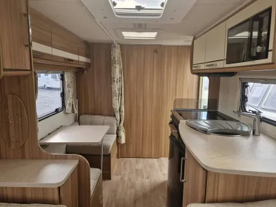 2016 Lunar Ultima 524