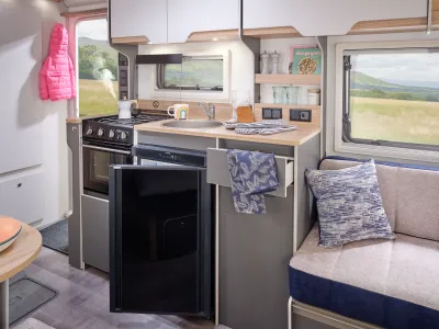 2027 Bailey Discovery Plus D4-4L