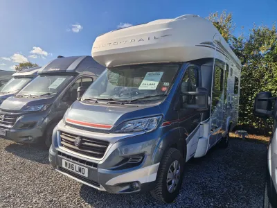 2016 Auto-Trail Tracker FB