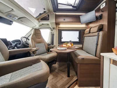 2027 Coachman Veloce Vr65