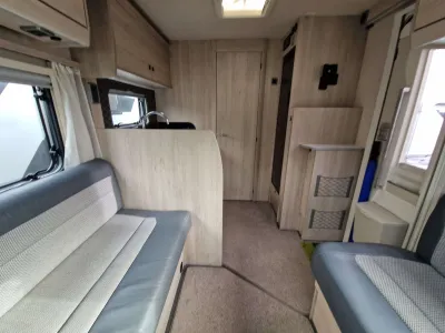 2023 Auto-Trail F60